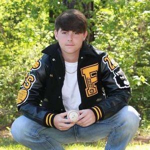 Meet your Posher, Hunter